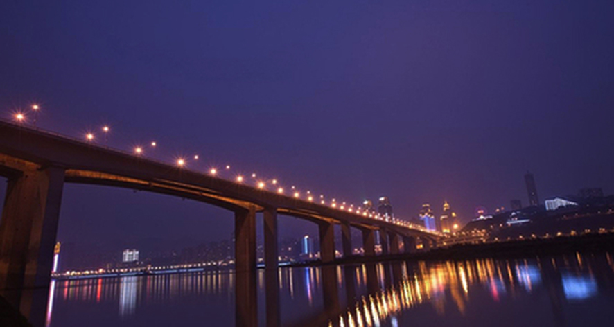 8、石板坡長(cháng)江復線(xiàn)大橋.jpg